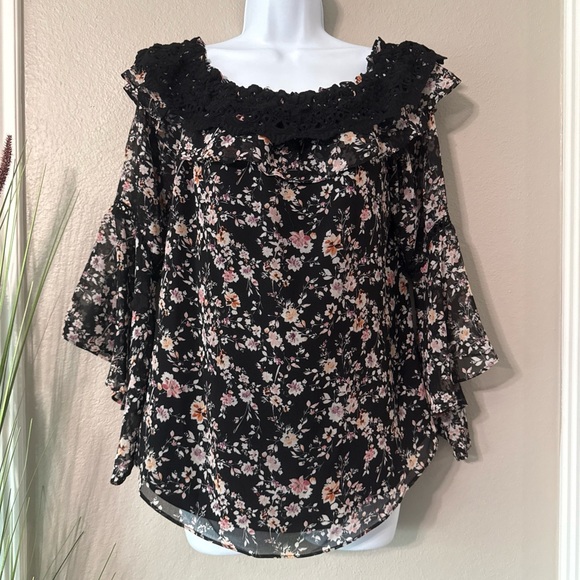 #639 White House Black market floral chiffon overlay blouse size medium - Picture 1 of 9